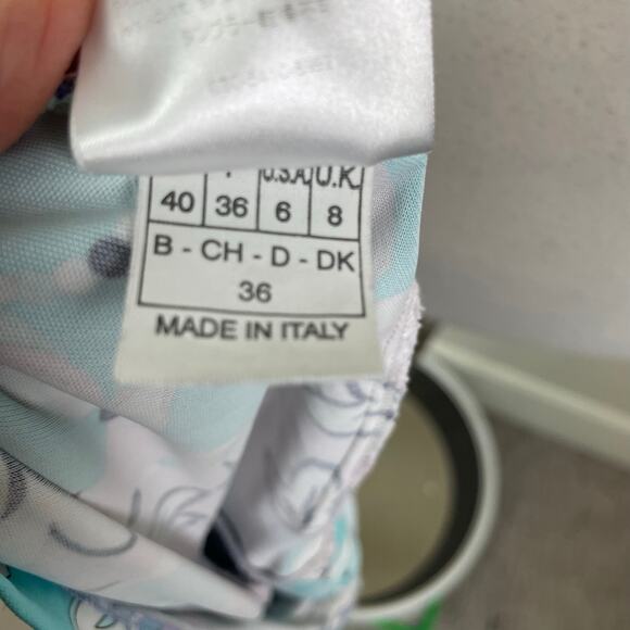 Emilio Pucci White Pink Purple Blue Floral V Neck Top 6 - Picture 8 of 10